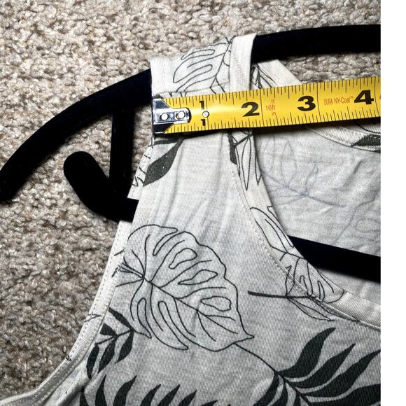 Amazon Essentials - Beige & Green Leaf Pattern Dress - XS - Picture 5 of 12